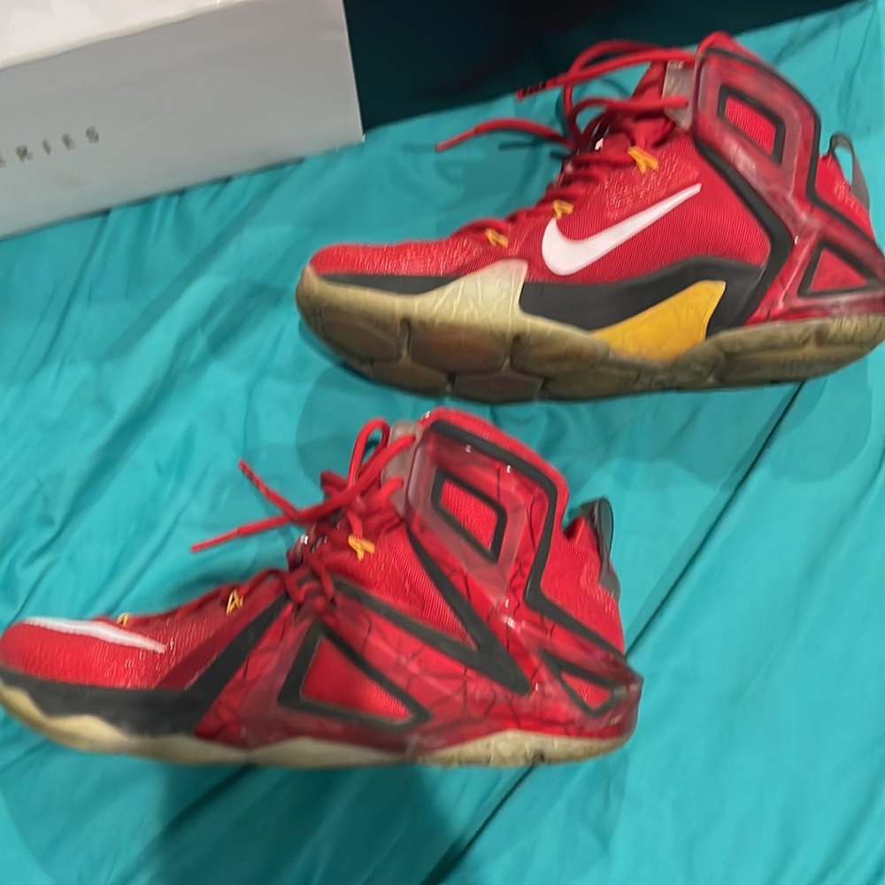 Lebron 12 elites size 10.5 - Picture 10 of 10